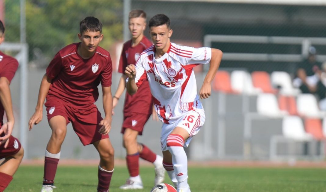 Super League K15: Έχασε από τον Ολυμπιακό η ΑΕΛ Super League K15: Έχασε από τον Ολυμπιακό η ΑΕΛ