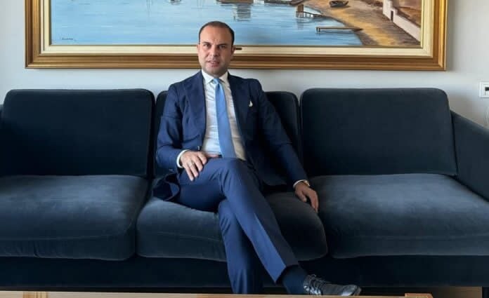 Ζήσης Στυλιανός: «Θα αποδείξω τη φερεγγυότητά μου…» Ζήσης Στυλιανός: «Θα αποδείξω τη φερεγγυότητά μου…»