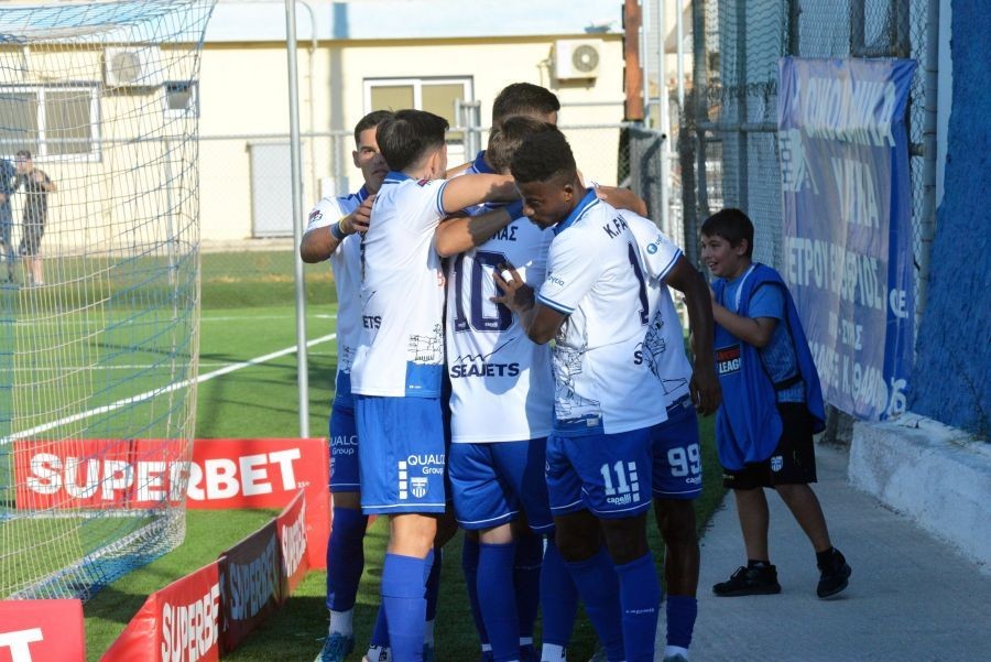 Εύκολη νίκη για την Ελλάς Σύρου Εύκολη νίκη για την Ελλάς Σύρου