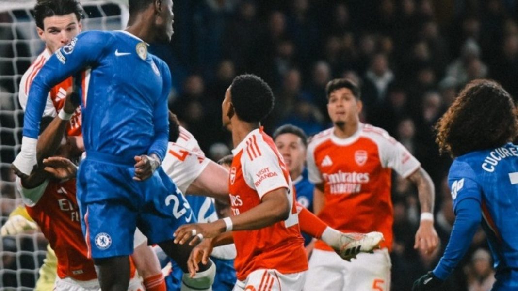 Πολύ σκληρή για να πεθάνει η Τσέλσι, 1-1 με την Άρσεναλ Πολύ σκληρή για να πεθάνει η Τσέλσι, 1-1 με την Άρσεναλ