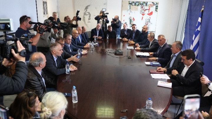 Άμεσες εκλογές στην ΕΟΚ ζητά ο Βρούτσης μετά την προφυλάκιση Λιόλιου Άμεσες εκλογές στην ΕΟΚ ζητά ο Βρούτσης μετά την προφυλάκιση Λιόλιου